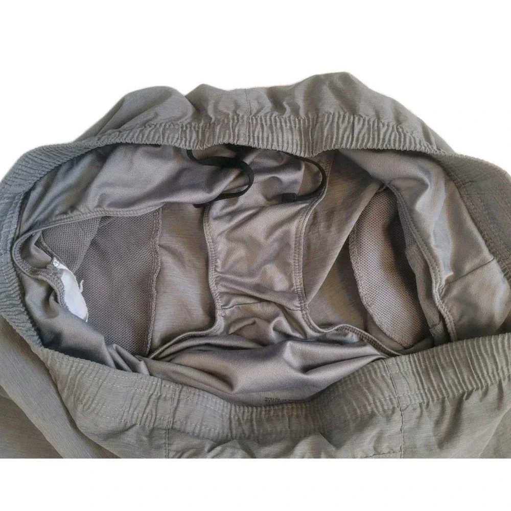 Women's Nike Tempo Shorts Size Large 8 Gray Dri‎ Fit